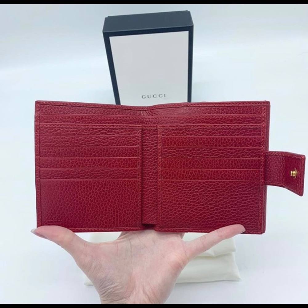 Authentic Gucci Leather Flap Wallet - Picture 5 of 6